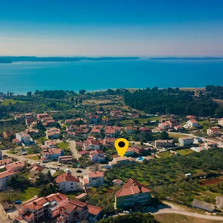 بيت للعطل Luka *